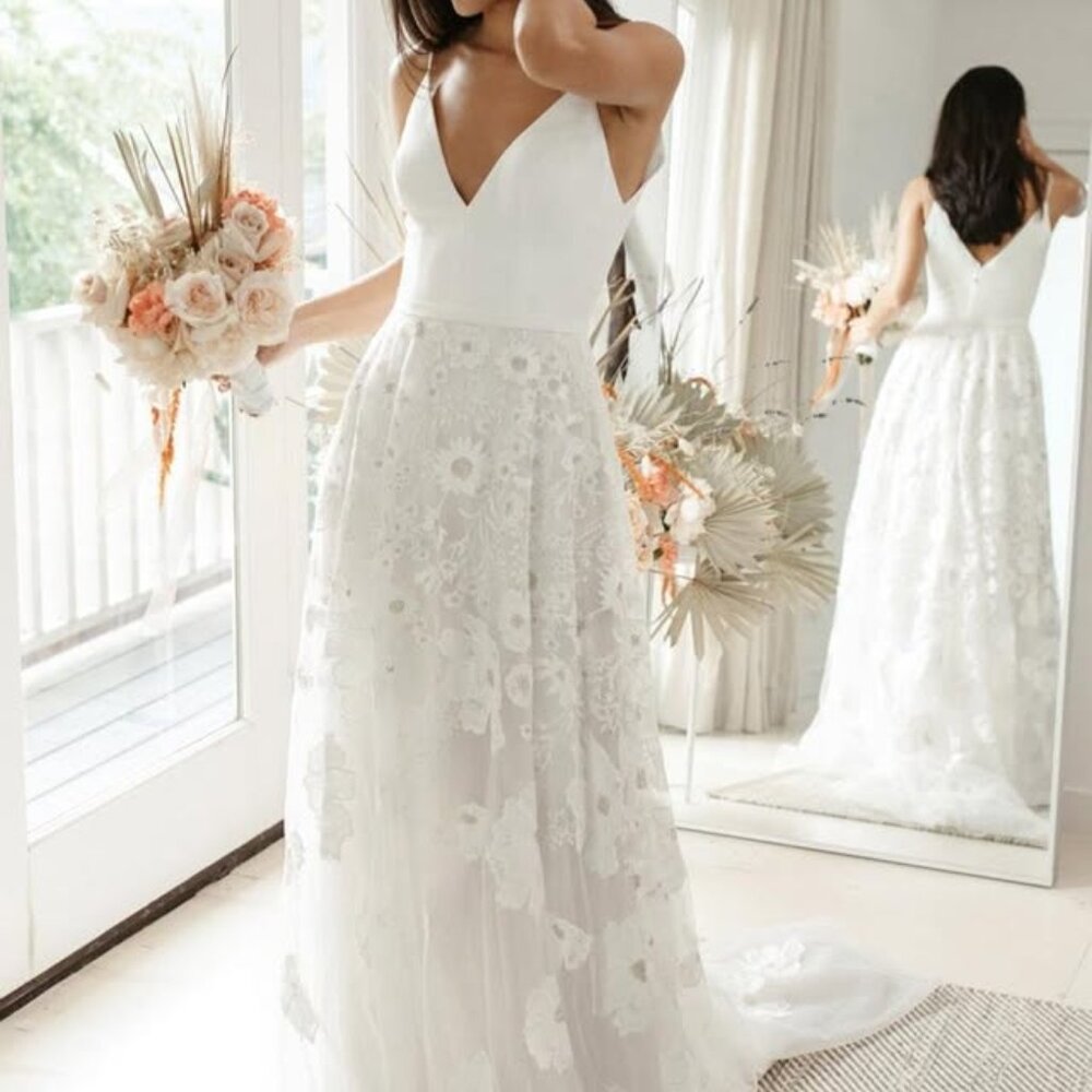 New Willowby Watters Wedding dress (fits like US 6)